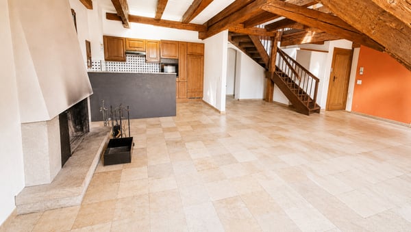 A vendre au coeur de la Vieille Ville de Fribourg un magnifique attique 3