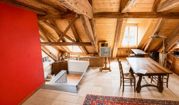 A vendre au coeur de la Vieille Ville de Fribourg un magnifique attique 10