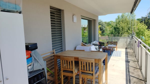 Joli 4 pièces avec grand balcon idéalement situé dans la région de Cointrin GE 4