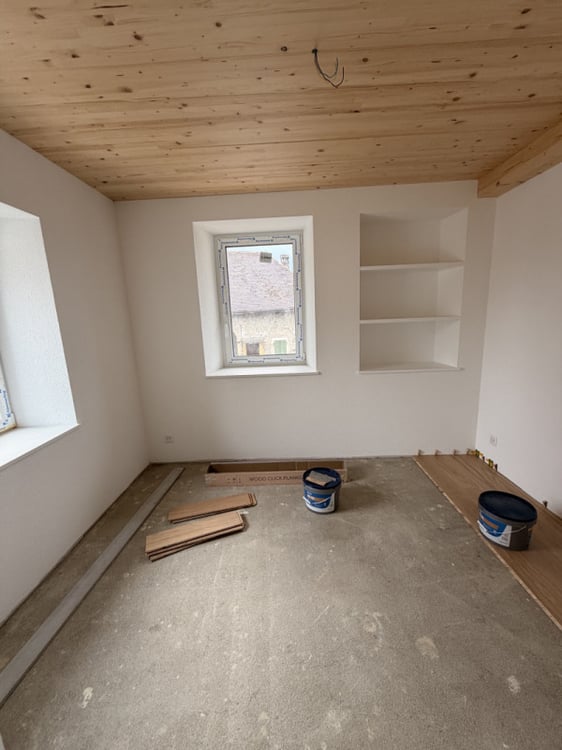 Magnifique 3,5 pièces en duplex entièrement rénové avec accès privatif 4