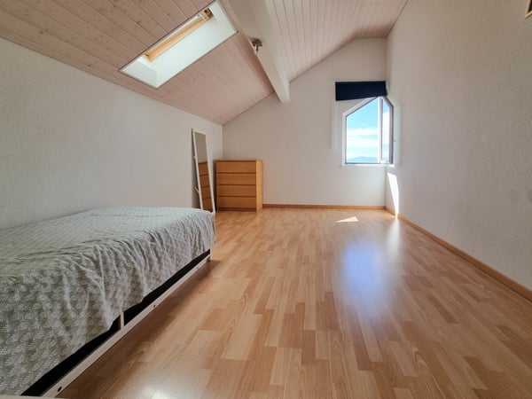 Appartement duplex lumineux avec balcon dans un cadre résidentiel privilégié 8