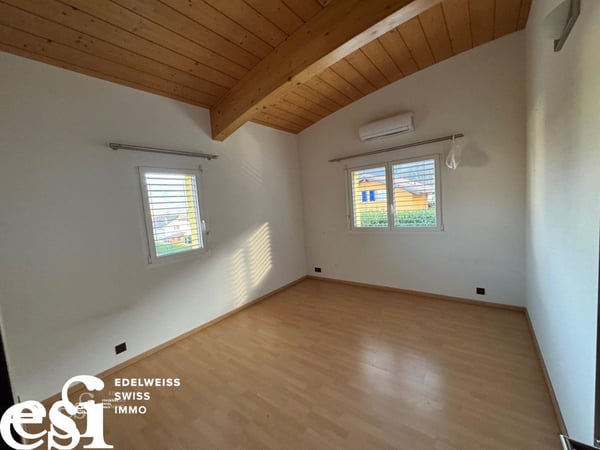 Spacieuse villa individuelle de 5.5 pces et son annexe à Muraz 12