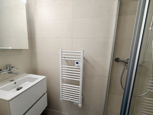 Appartement traversant rénové dans une copropriété bien entretenue 11