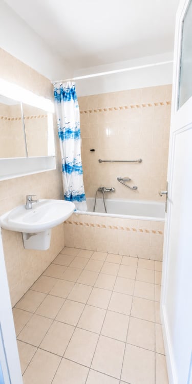 À louer - 4 pièces rénové au 1er étage d'un petit immeuble de 2 étages à Pully 6