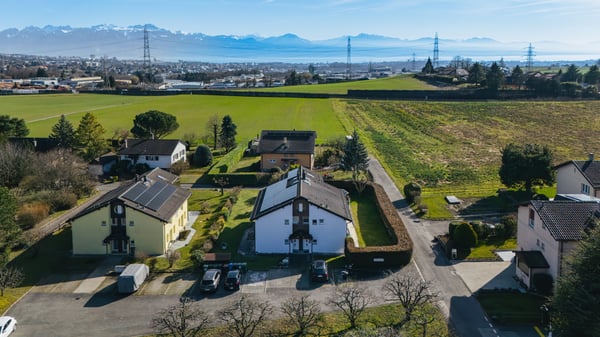 Exclusivité IMMO2Z : Belle villa mitoyenne familiale de 5.5 pièces 1