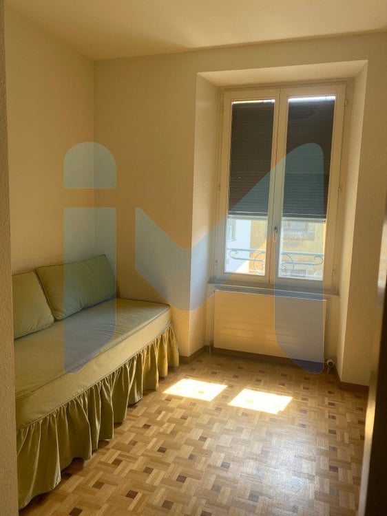 Appartement de 4,5 pièces au 5eme étage situé à Genève 1205 6