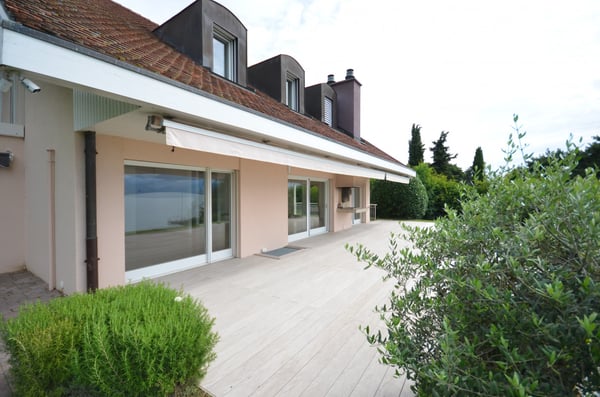 SAINT-PREX - DEUX VILLAS AU BORD DU LÉMAN, AVEC ACCÈS PRIVATIF AU LAC 3