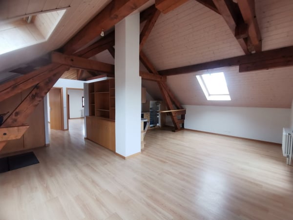 Charmant appartement de 3.5 pièces au coeur de Luins 4