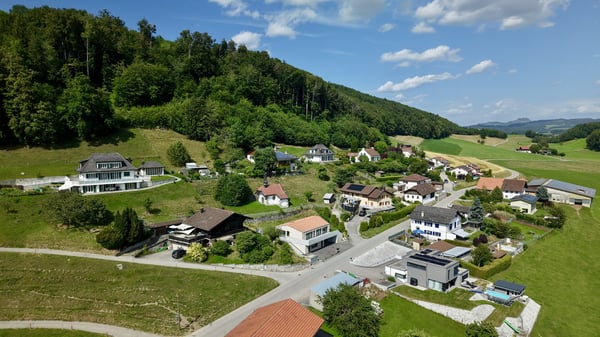 Villa neuve avec unité indépendante et vue dégagée sur les Préalpes - Senèdes 13
