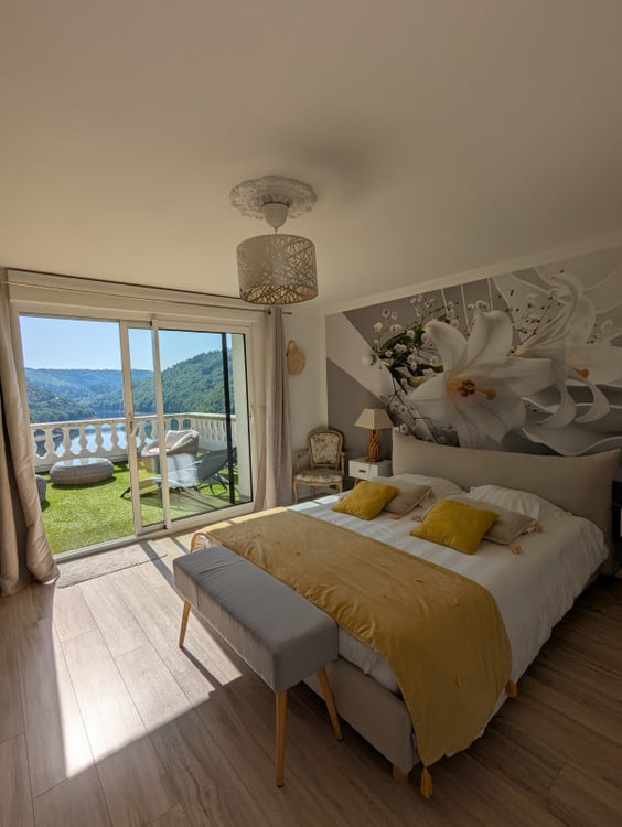 Envie de changer de vie ? Et si cette villa en France était faite pour vous ? 2