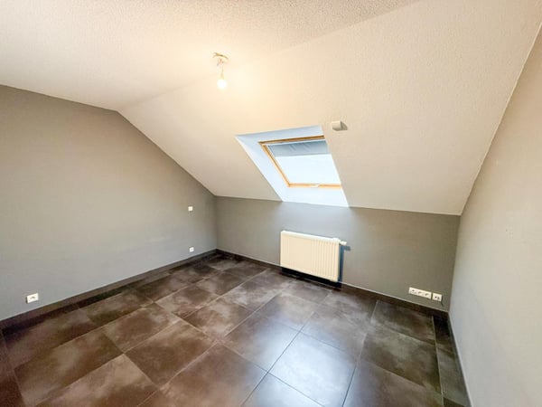 En France, Village-Neuf : L'Appartement 4 Pièces Premium aux Prestations Uniques 4