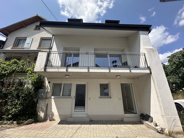 Appartement en triplex dans maison villageoise de caractère