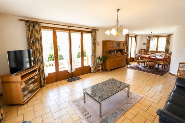 Villa individuelle de 6.5 pièces avec grand jardin de 1'618 m2 7