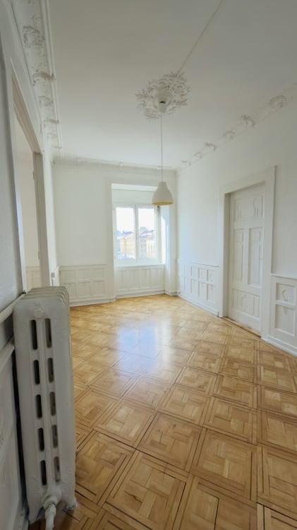 Superbe appartement de caractère de 4 pièces - emplacement premium proche gare 8