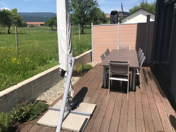 Spacieux duplex de 220m2 dans ancienne ferme rénovée à Essertines sur Rolle