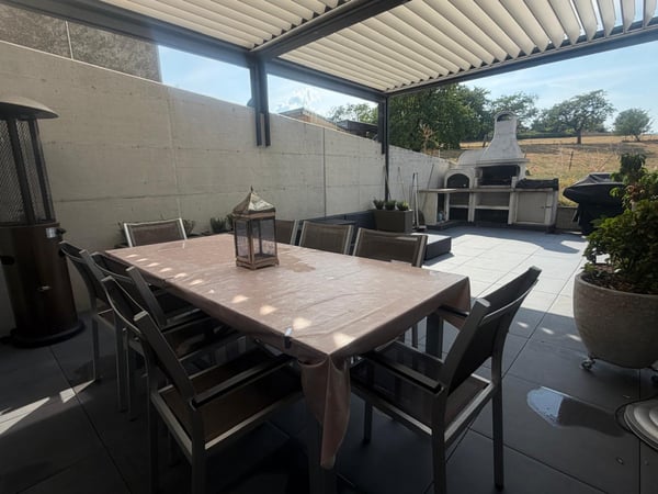 Spacieux duplex de 220m2 dans ancienne ferme rénovée à Essertines sur Rolle 8