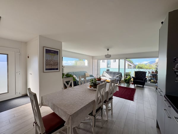 Lumineux récent duplex 4,5p au centre de Genolier Terrasse  2 places de parking 3