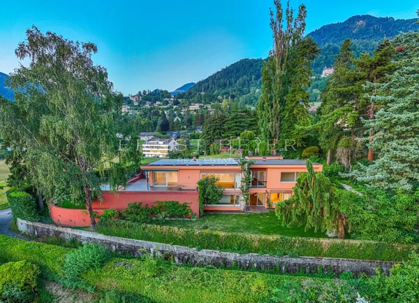 Résidence d'exception avec jardin paysager et panorama sur le Léman 2