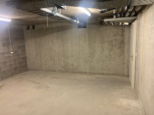 Grand Local de stockage de 28m2 1