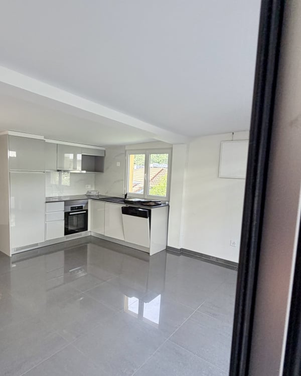 Charmant appartement de 2 pièces rénové au coeur de Fribourg 7