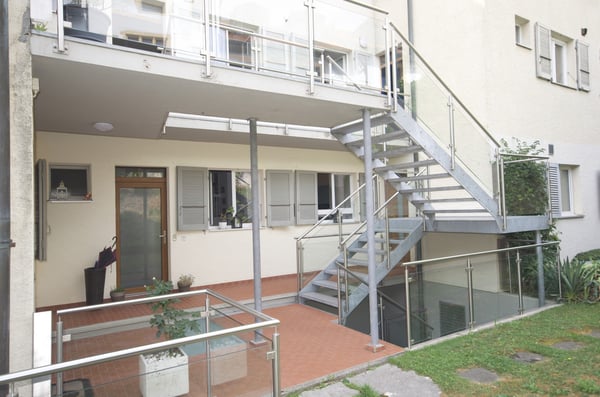 Hauterive - Appartement en attique avec vue sur le lac et les Alpes.