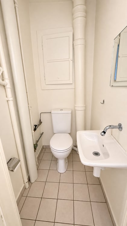 3 pièces rénové avec cachet - moulures, parquet - La Chaux-de-Fonds 7