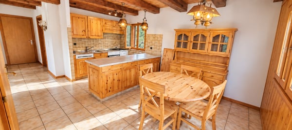 À LOUER : Chalet au Mayen de la Zour - charme, calme et magnifique vue 9