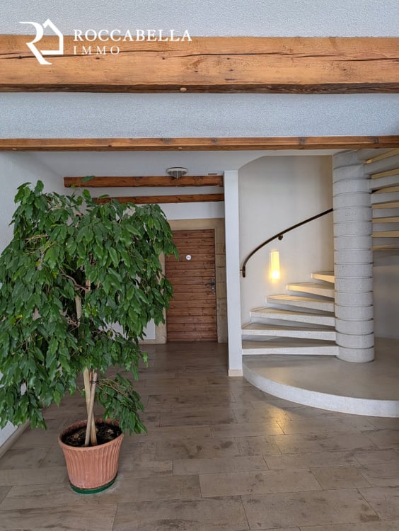 Coup de coeur assuré à Cormondrèche - Appartement de 3,5 pces entièrement rénové 13