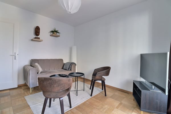 Magnifique 3.5 pièces entièrement meublé aux acacias avec terrasse 3