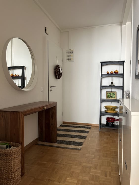 Grand 2 pièces avec balcon aux Eaux-Vives 1