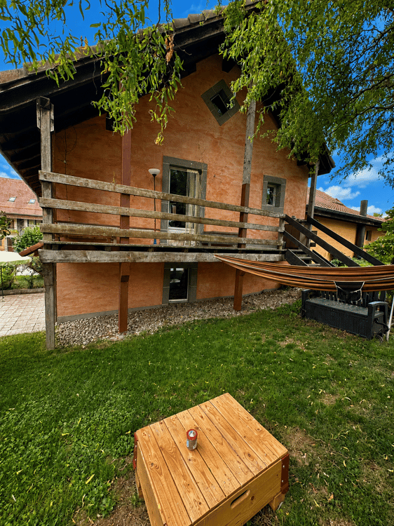 Maisonnette de charme avec jardin 2