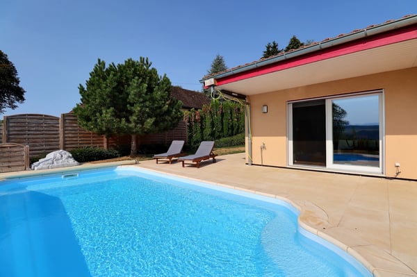 Villa individuelle de plain-pied avec piscine 2