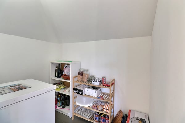 Spacieux studio en attique avec vue dégagée 7