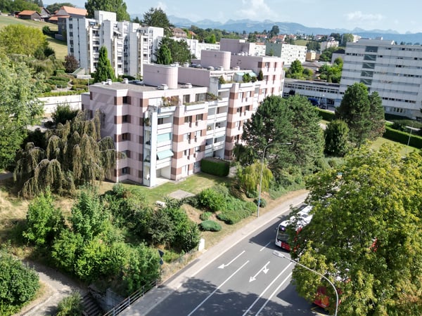 Appartement lumineux au 3e étage avec balcon 10