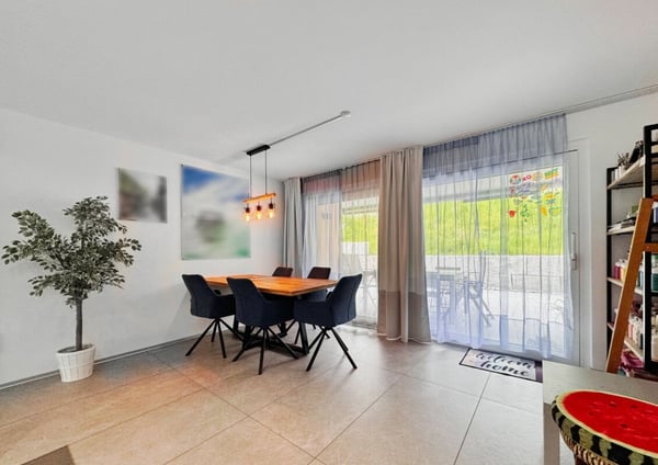 Neubau Gartenwohnung mit 235 m² privatem Aussenbereich 6