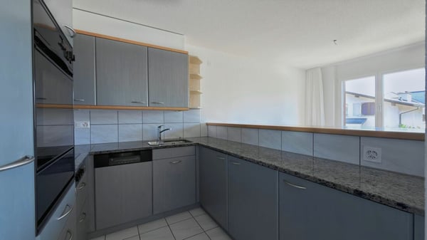 Helle und ruhige Wohnung mit Alpenblick und eigenem Wasch-/Hobbyraum 8