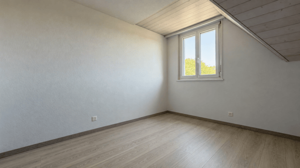 Wohnen mit Weitblick - grosszügige Maisonette-Dachwohnung mit Galerie und sonnigem Balkon 7