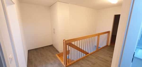 Helle 4.5-Zimmer-Duplexwohnung mit Sitzplatz und Lift in Attiswil 12