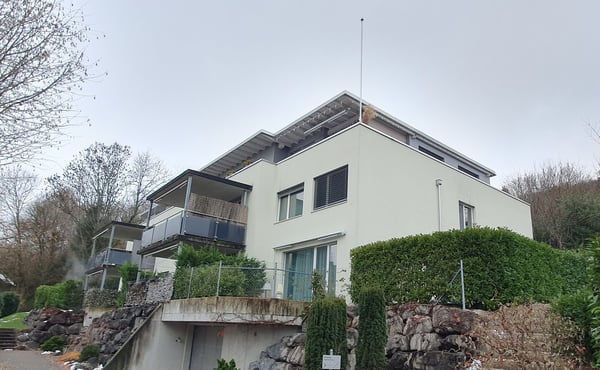 Helle 4.5-Zimmer-Wohnung mit Balkon und Lift in Attiswil 1