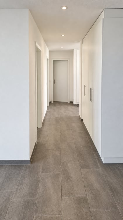Helle 2.5-Zimmer-Wohnung mit Balkon und Lift in Attiswil 9