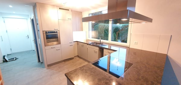 Helle 4.5-Zimmer-Wohnung mit Balkon und Lift in Attiswil 2
