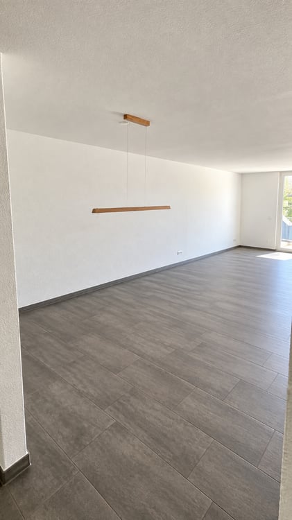 Helle 2.5-Zimmer-Wohnung mit Balkon und Lift in Attiswil 4