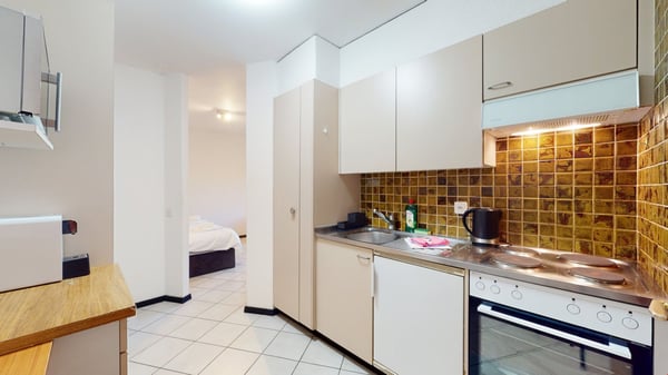 Studio spacieux dans un joli quartier à Sierre 3