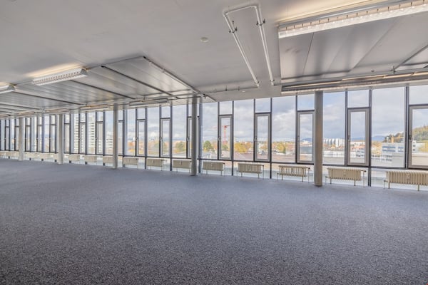 IHRE GEWERBEFLÄCHE IM ATTIKA 1