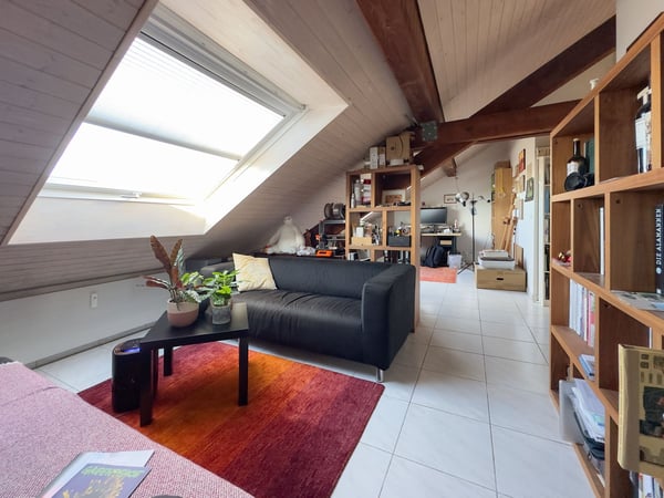 Charmante 1.5-Zimmer-Dachwohnung mit Charakter in Basel 5