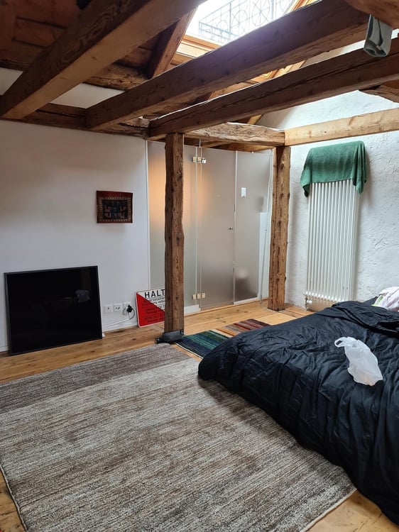 Grosse 3.5 Zimmer Wohnung mit Terrasse auf 2 Etagen 2