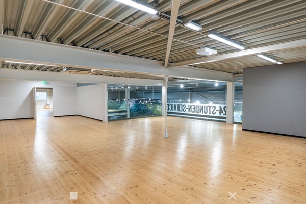 720 m² Verkaufs-, Showroom- & Gewerbefläche an Toplage in Biel 6