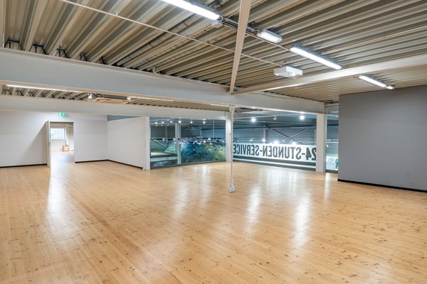 720 m² Verkaufs-, Showroom- & Gewerbefläche an Toplage in Biel 6