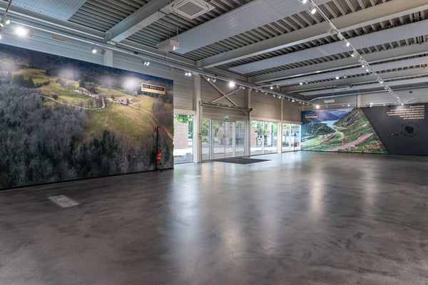 720 m² Verkaufs-, Showroom- & Gewerbefläche an Toplage in Biel 4