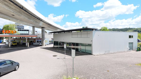720 m² Verkaufs-, Showroom- & Gewerbefläche an Toplage in Biel 2